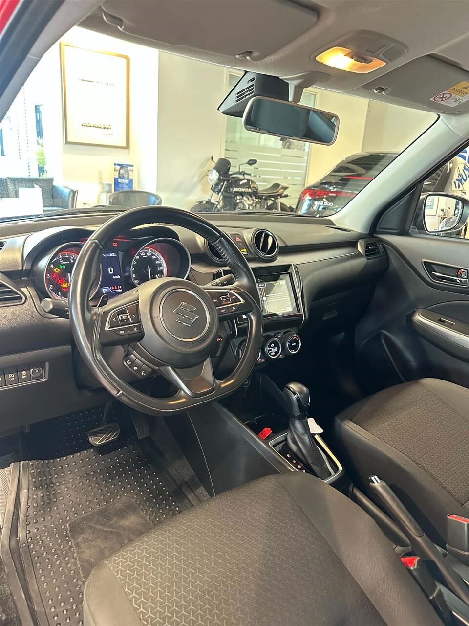 Billede af Suzuki Swift 1,2 Dualjet  Mild hybrid Exclusive AEB CVT 83HK 5d Trinl. Gear