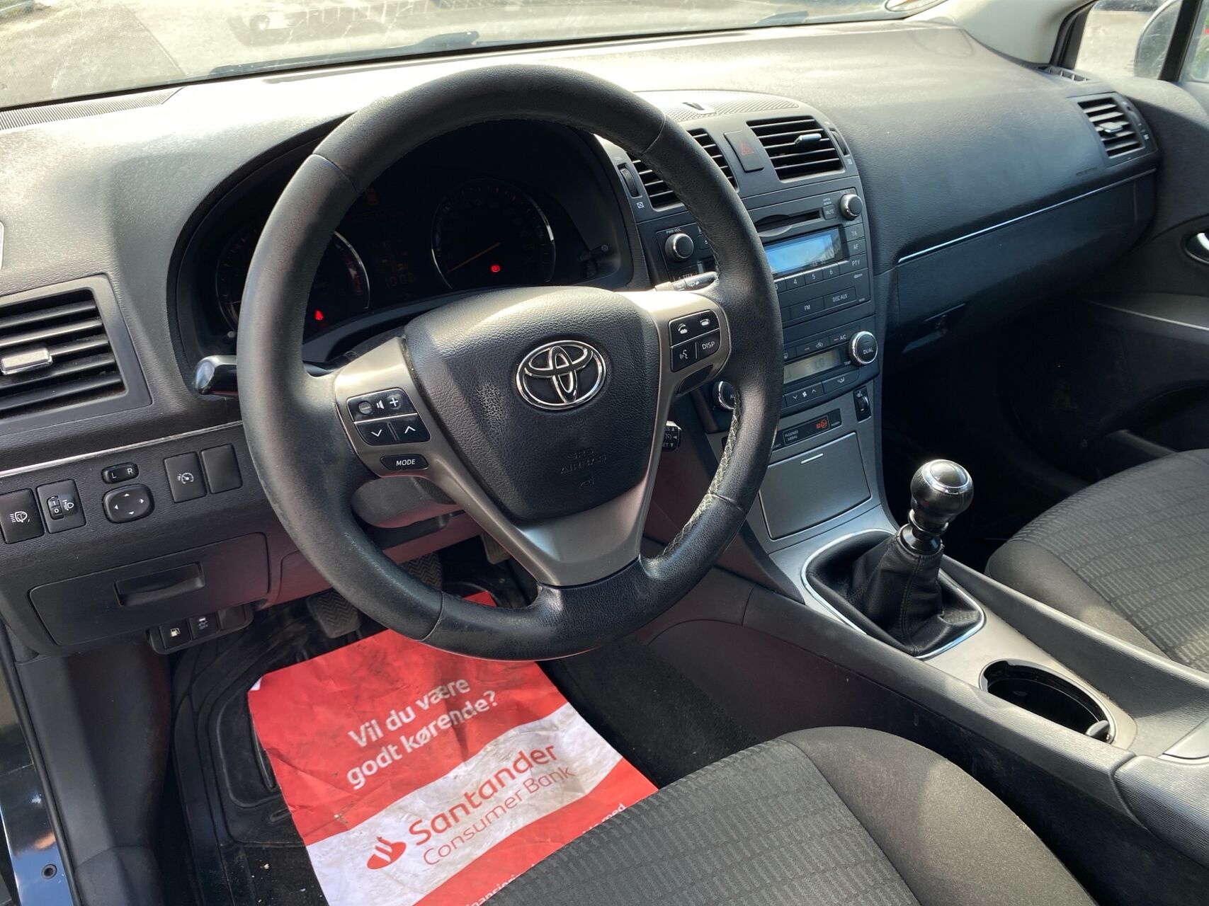 Billede af Toyota Avensis 1,8 VVT-I T1 147HK Stc 6g