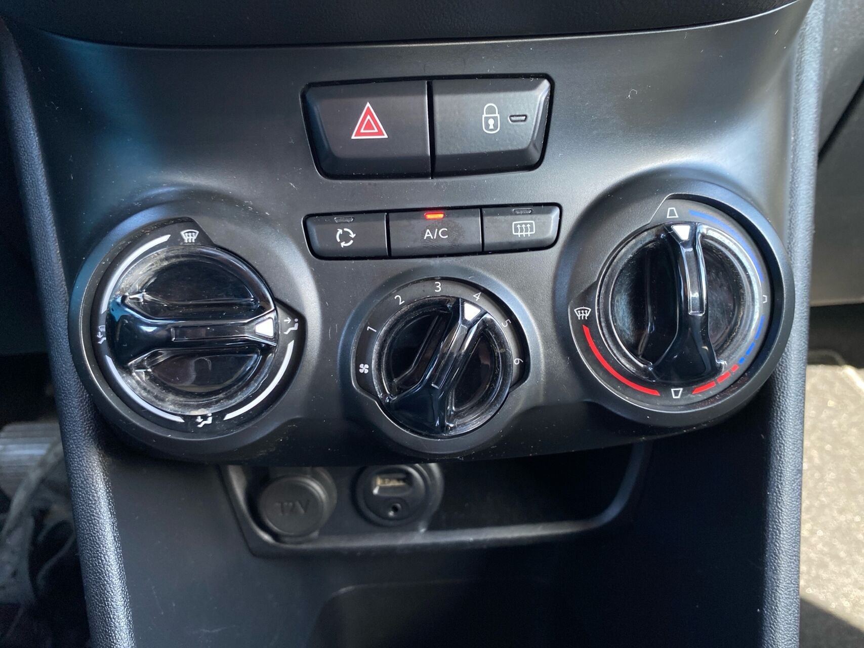Billede af Peugeot 208 1,4 e-HDi Active ESG 68HK 5d Aut.