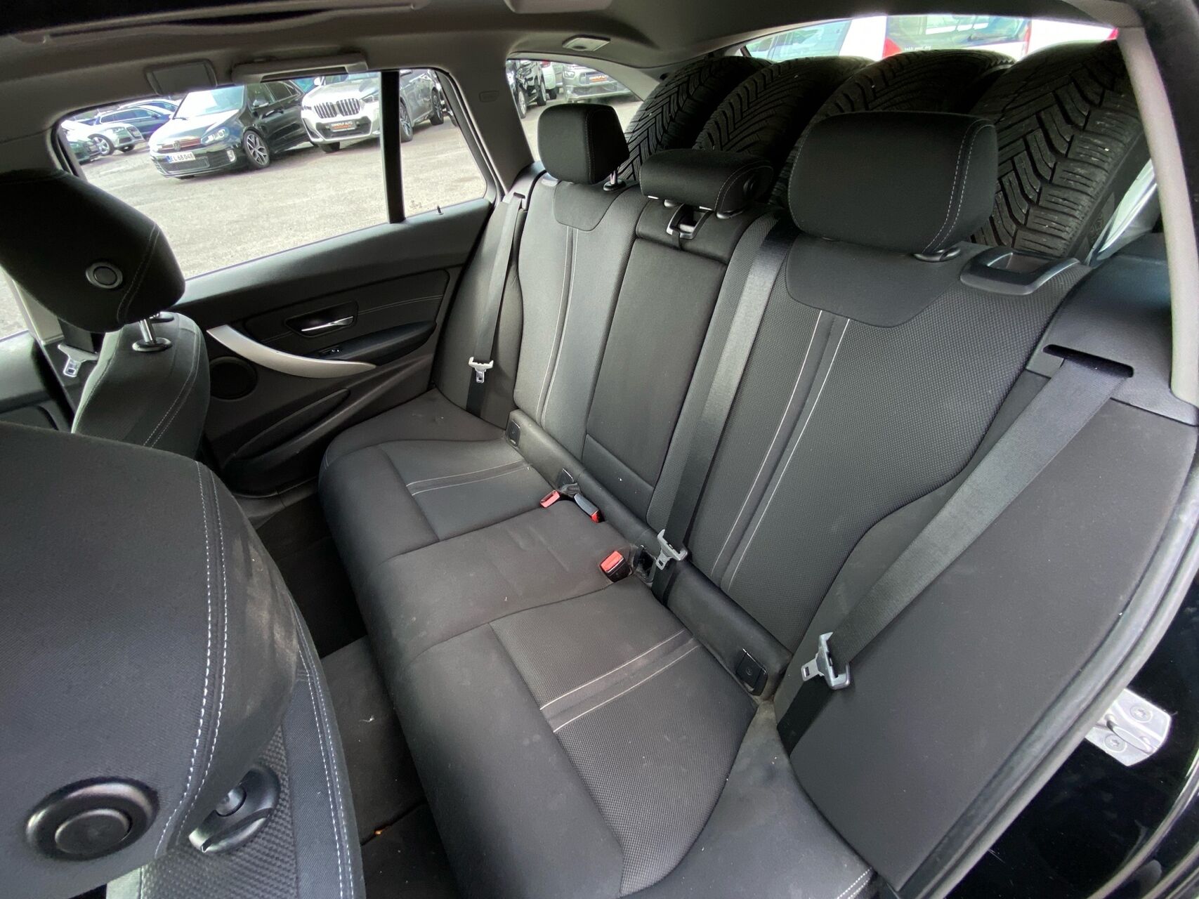 Billede af BMW 320d Touring 2,0 D Advantage Steptronic 190HK Stc 6g Aut.