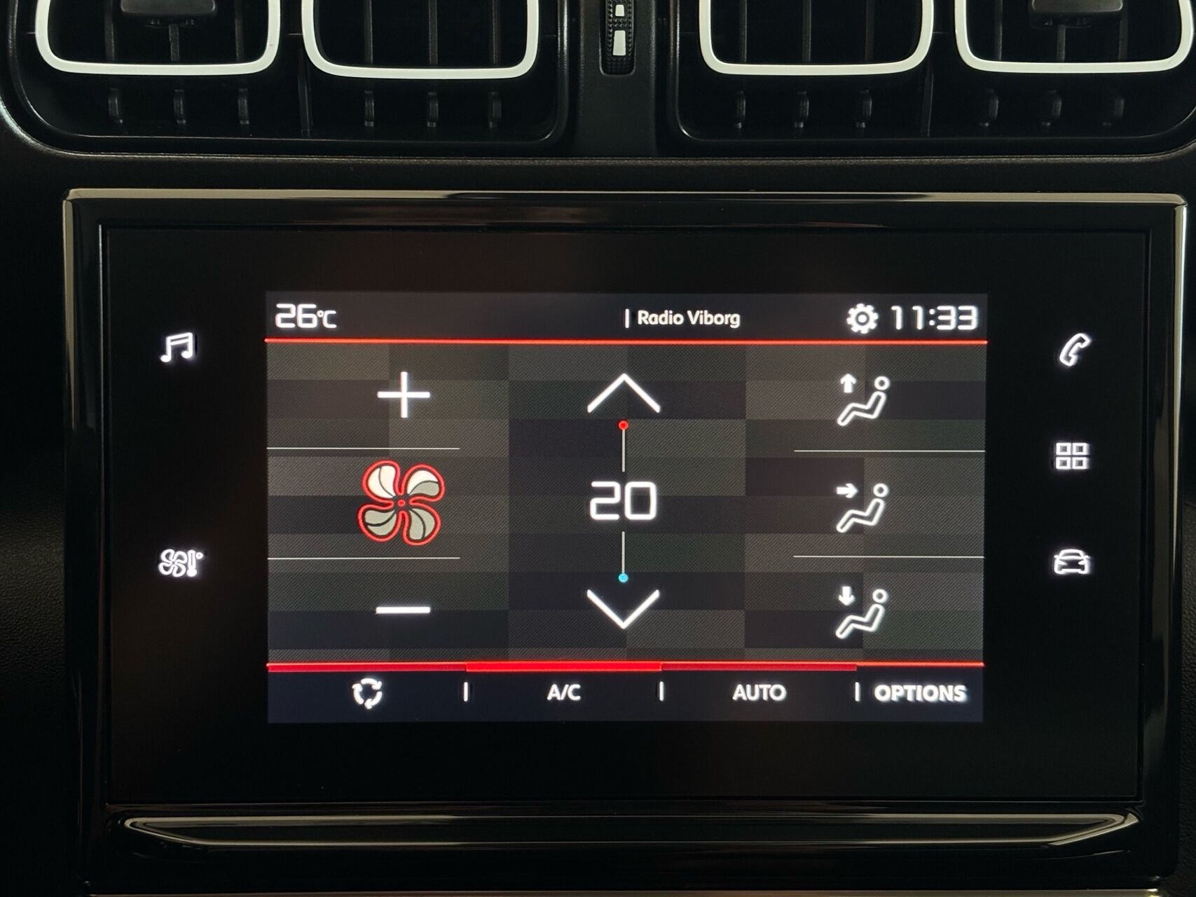 Billede af Citroën C3 Aircross 1,2 PureTech Platinum EAT6 110HK 5d 6g Aut.