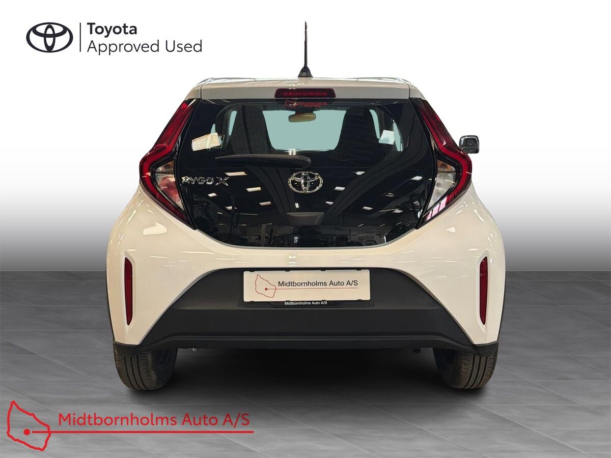 Billede af Toyota Aygo X 1,0 VVT-I Play 72HK 5d