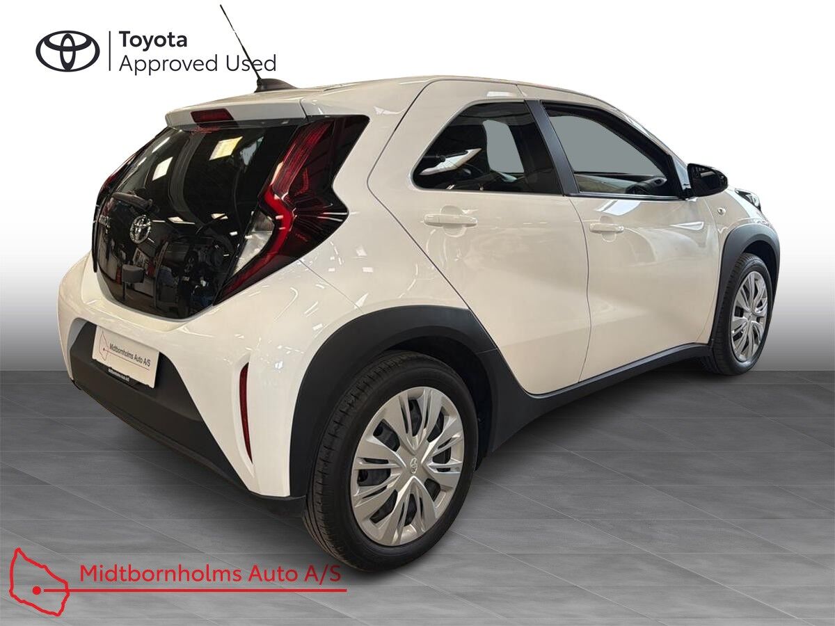 Billede af Toyota Aygo X 1,0 VVT-I Play 72HK 5d