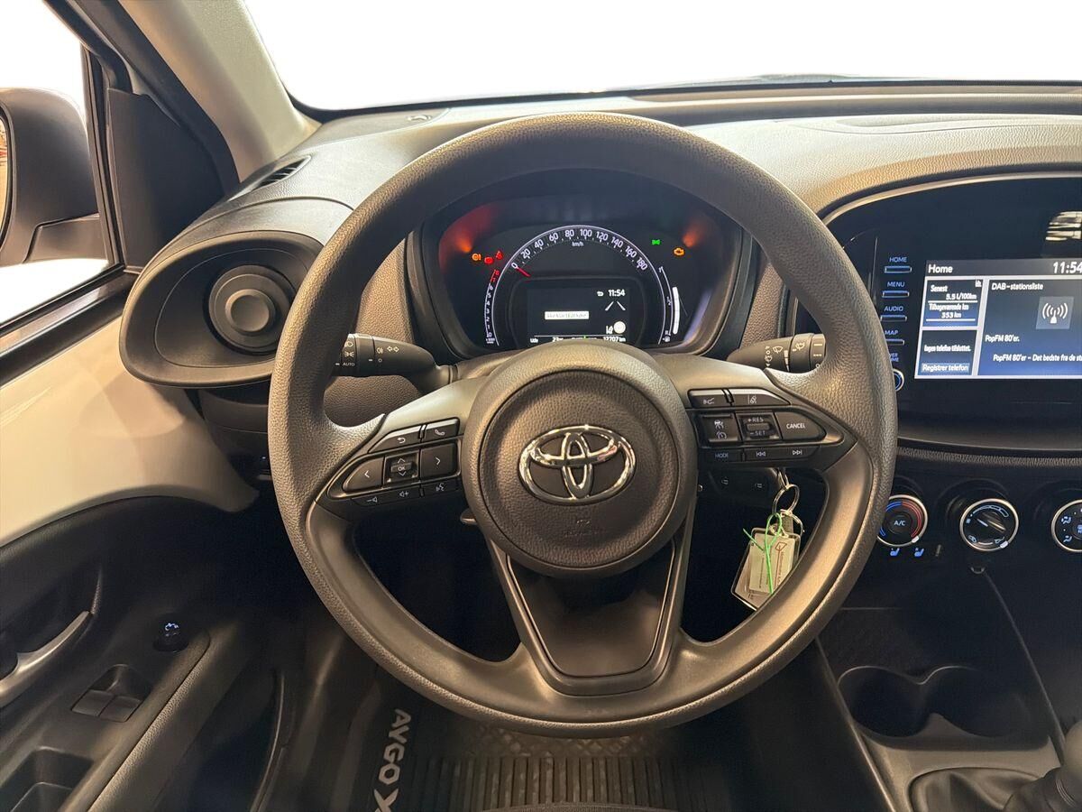 Billede af Toyota Aygo X 1,0 VVT-I Play 72HK 5d