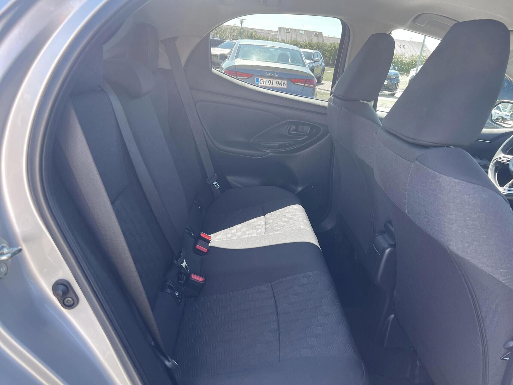 Billede af Toyota Yaris 1,5 Hybrid Style Comfort 116HK 5d Trinl. Gear