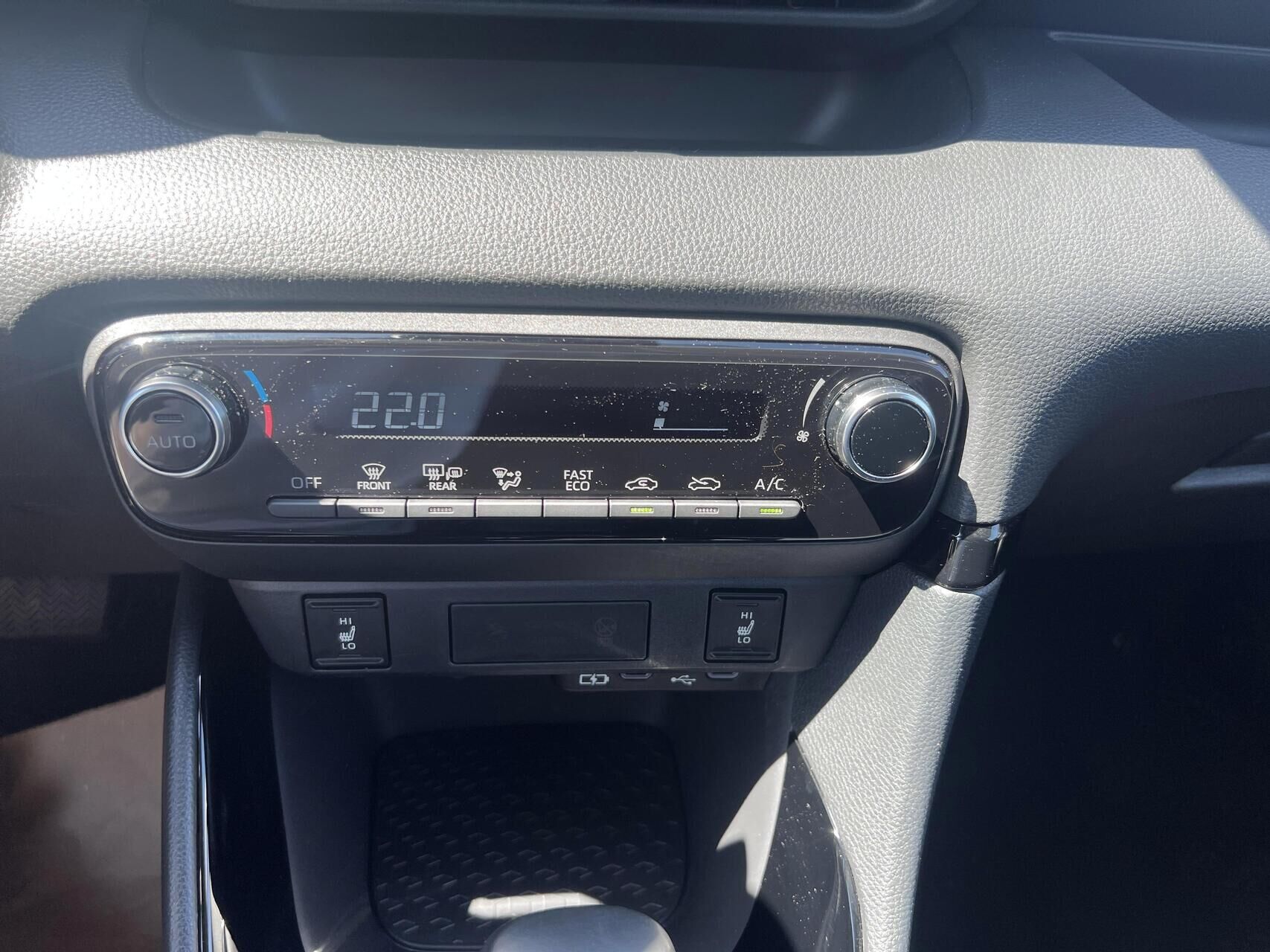 Billede af Toyota Yaris 1,5 Hybrid Style Comfort 116HK 5d Trinl. Gear