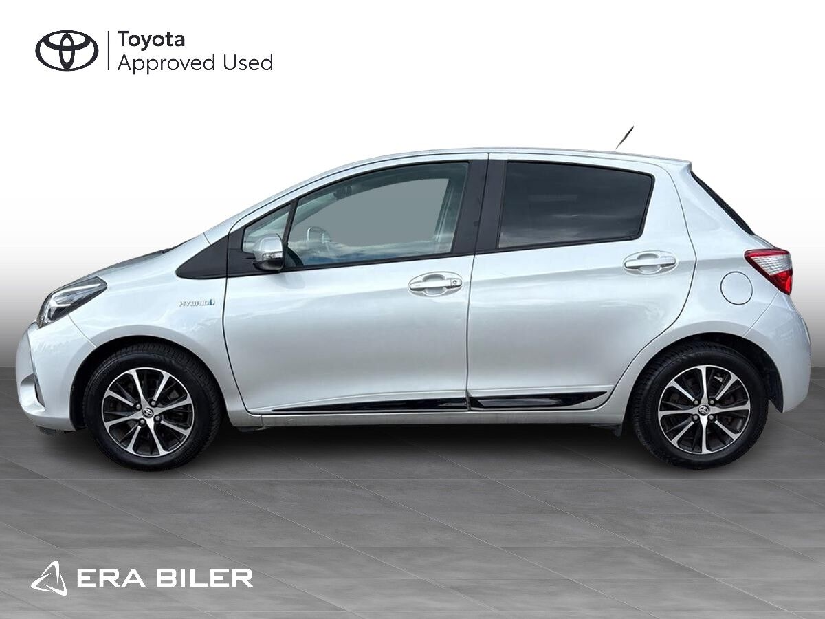 Billede af Toyota Yaris 1,5 Hybrid H3 Smartpakke E-CVT 100HK 5d Trinl. Gear
