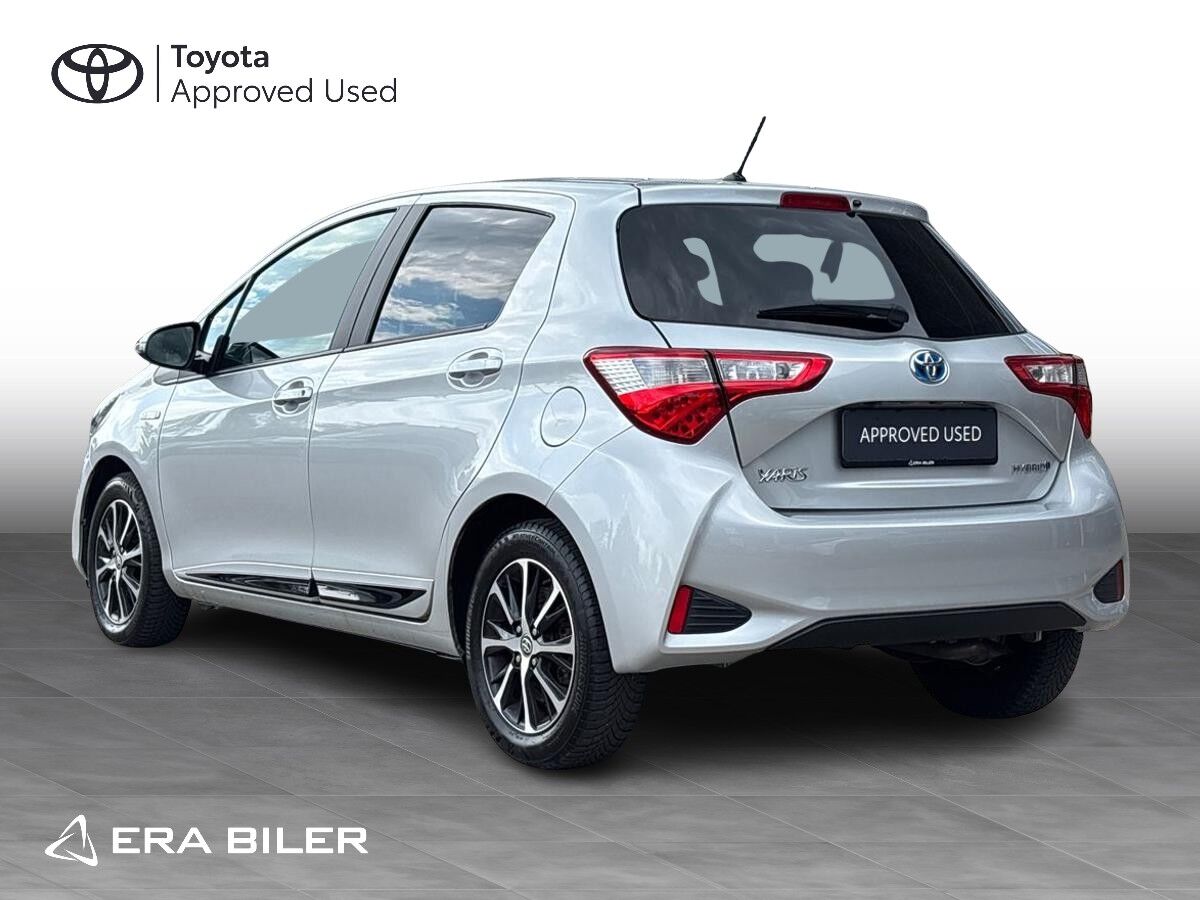 Billede af Toyota Yaris 1,5 Hybrid H3 Smartpakke E-CVT 100HK 5d Trinl. Gear