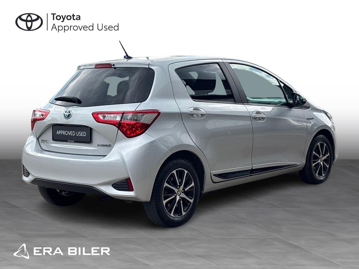 Billede af Toyota Yaris 1,5 Hybrid H3 Smartpakke E-CVT 100HK 5d Trinl. Gear
