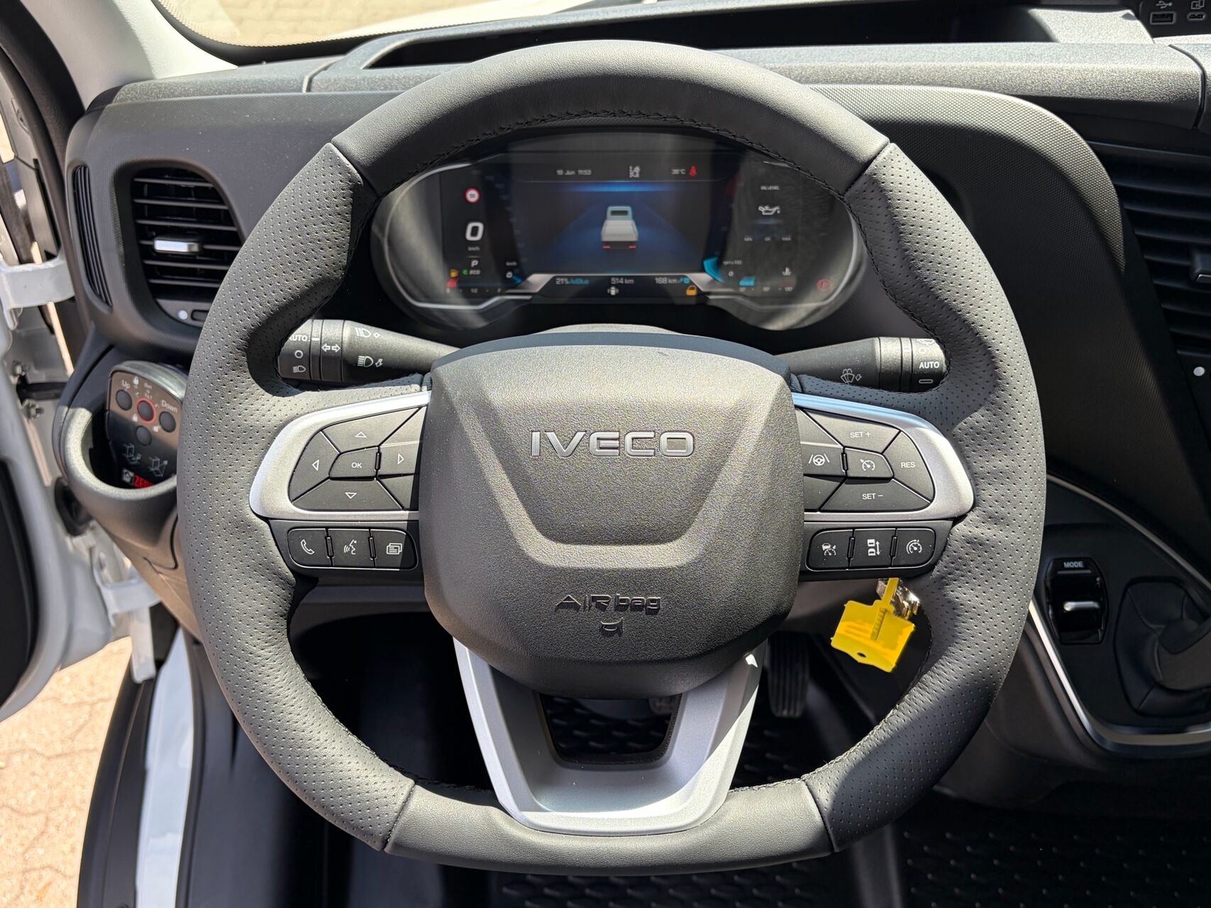 Billede af Iveco Daily 35S18 3750mm 3,0 D 180HK Ladv./Chas. 8g Aut.