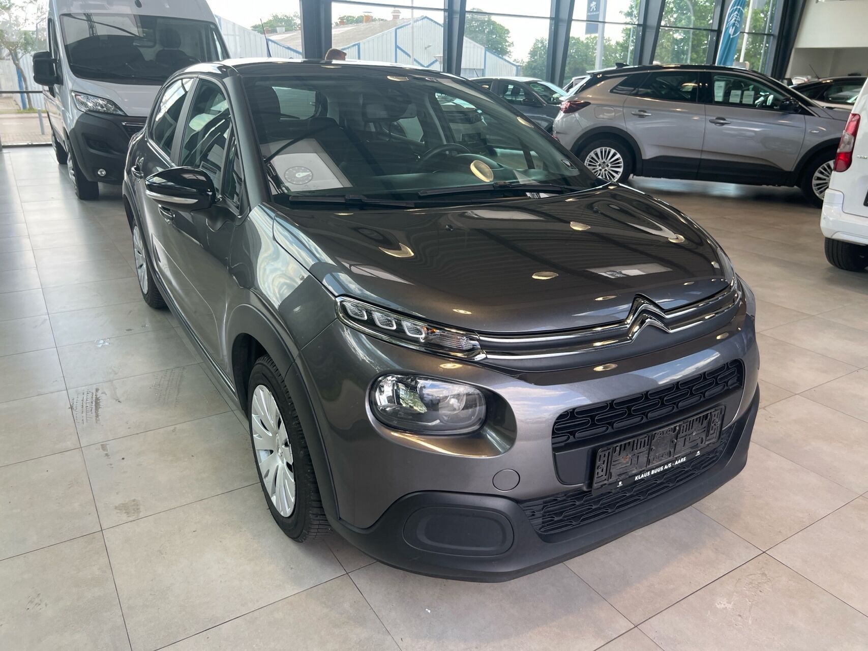 Billede af Citroën C3 1,2 PureTech Limited start/stop 82HK 5d