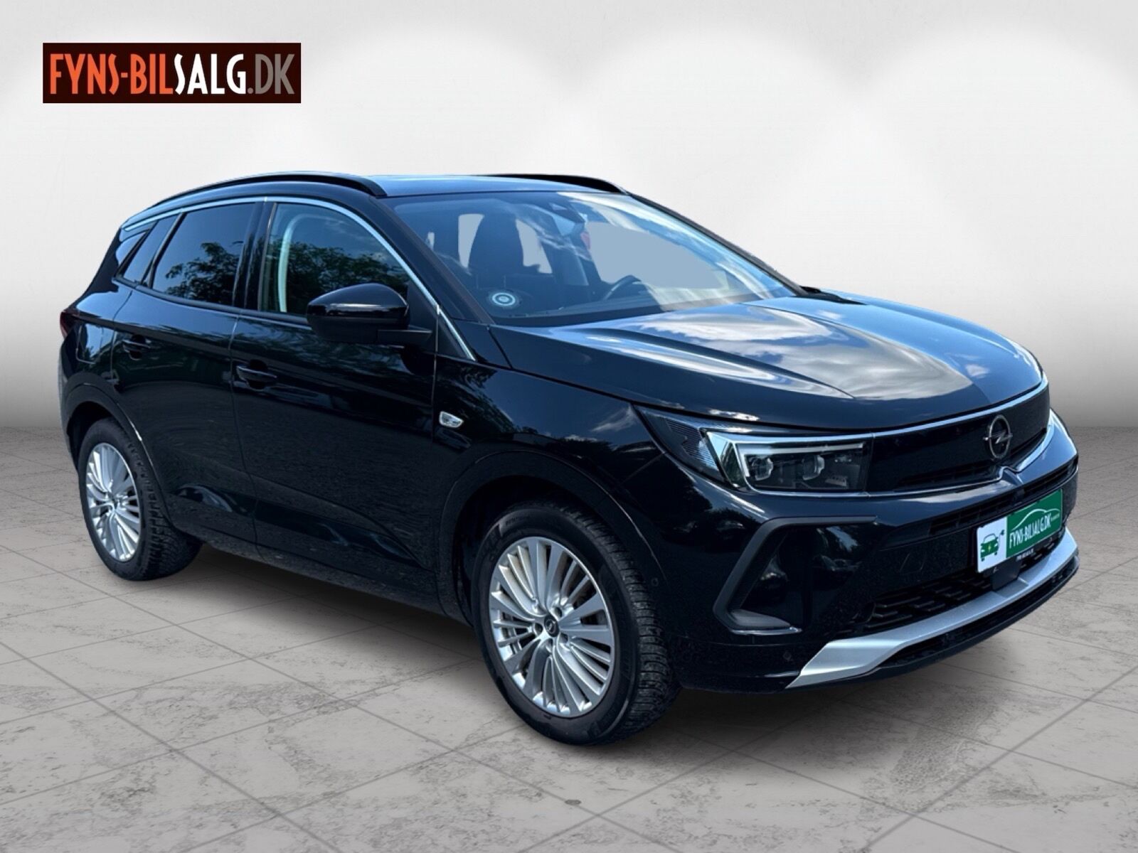 Billede af Opel Grandland 1,6 PHEV  Plugin-hybrid Ultimate EAT8 225HK 5d 8g Aut.