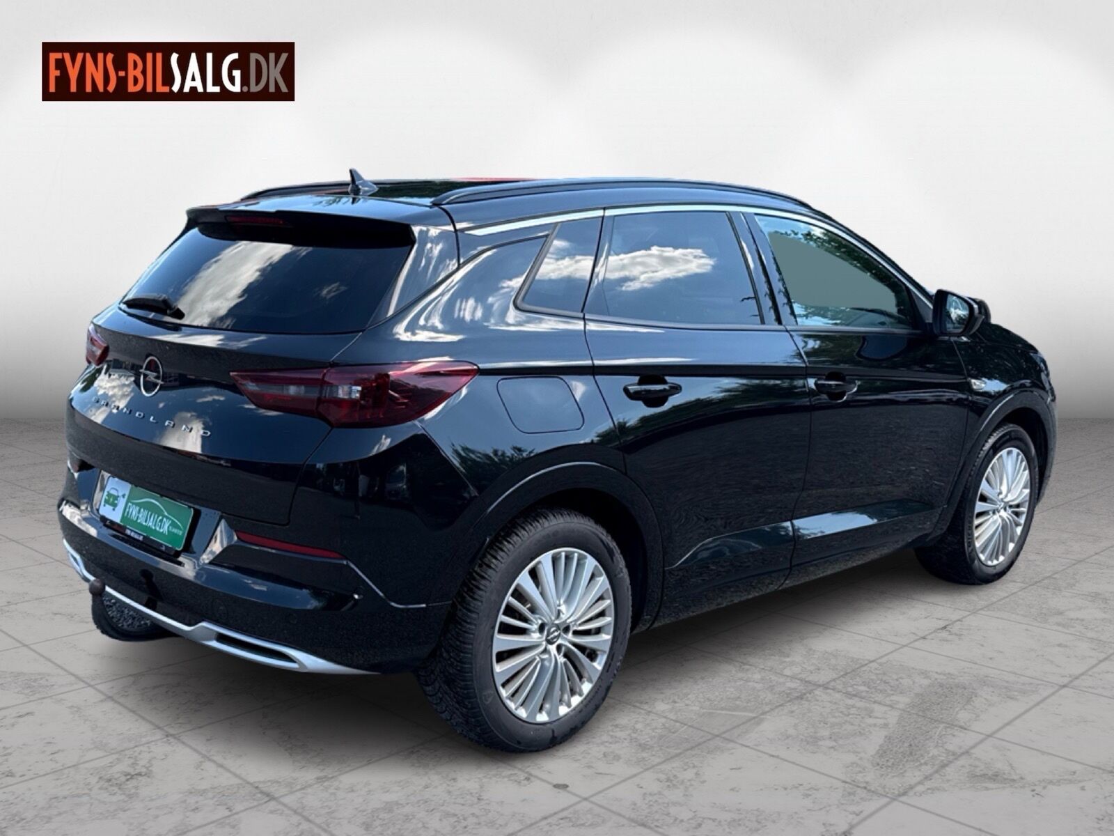 Billede af Opel Grandland 1,6 PHEV  Plugin-hybrid Ultimate EAT8 225HK 5d 8g Aut.