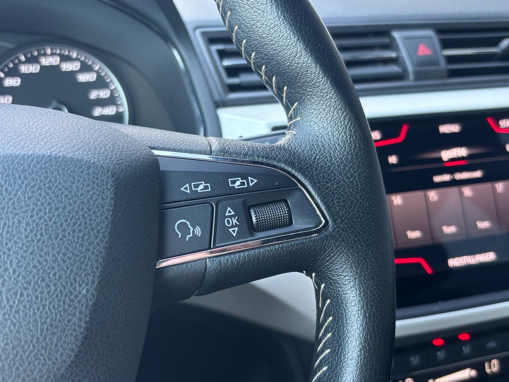 Billede af Seat Arona 1,0 TSI Xcellence Start/Stop 115HK 5d 6g