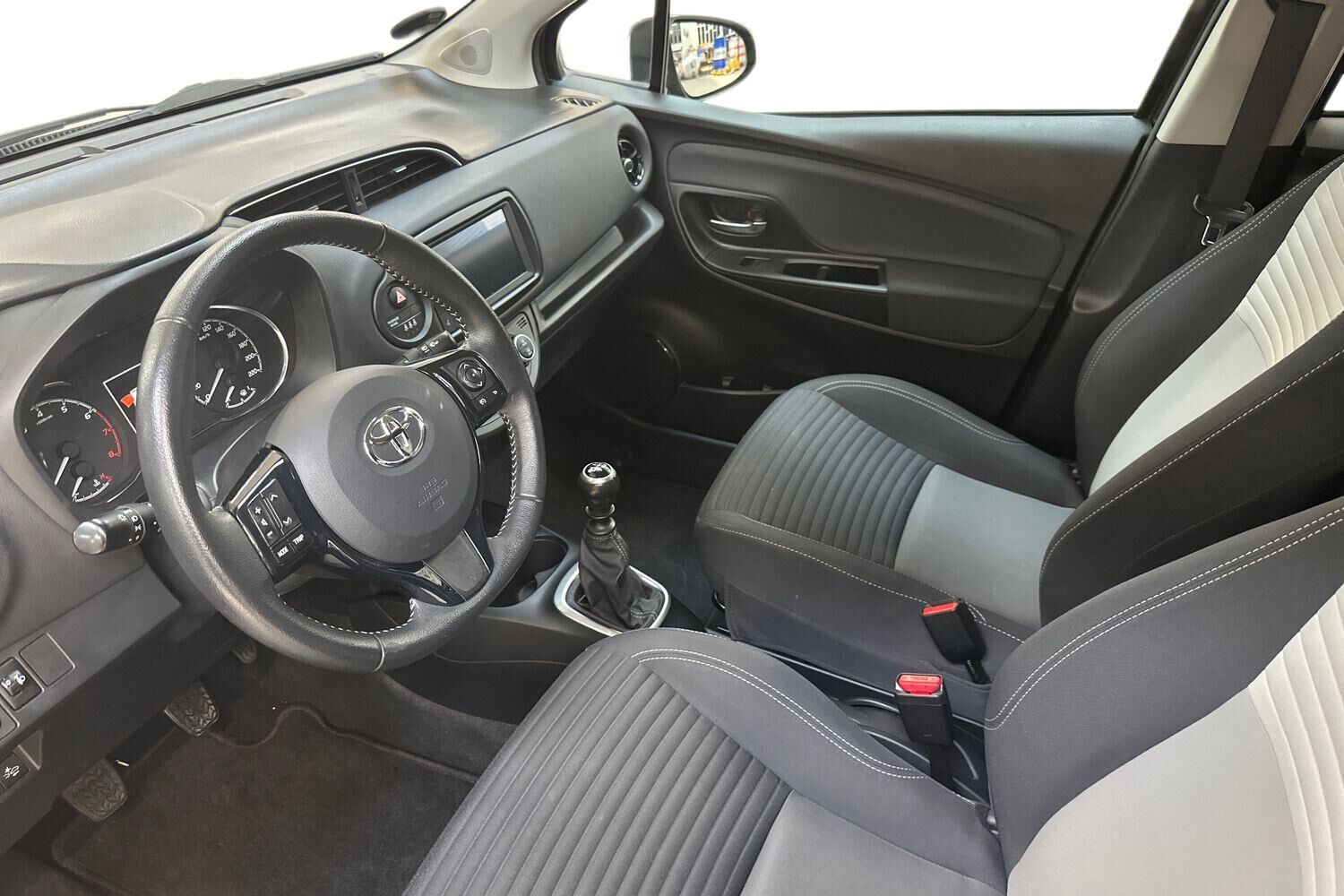 Billede af Toyota Yaris 1,5 VVT-I T2 Limited 111HK 5d 6g