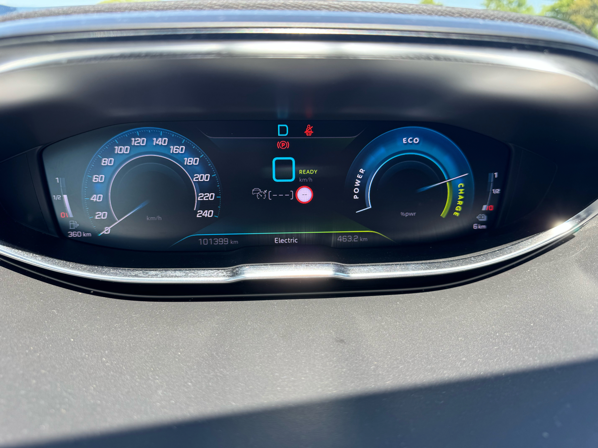 Billede af Peugeot 3008 1,6 PureTech  Plugin-hybrid Allure Pack EAT8 225HK 5d 8g Aut.