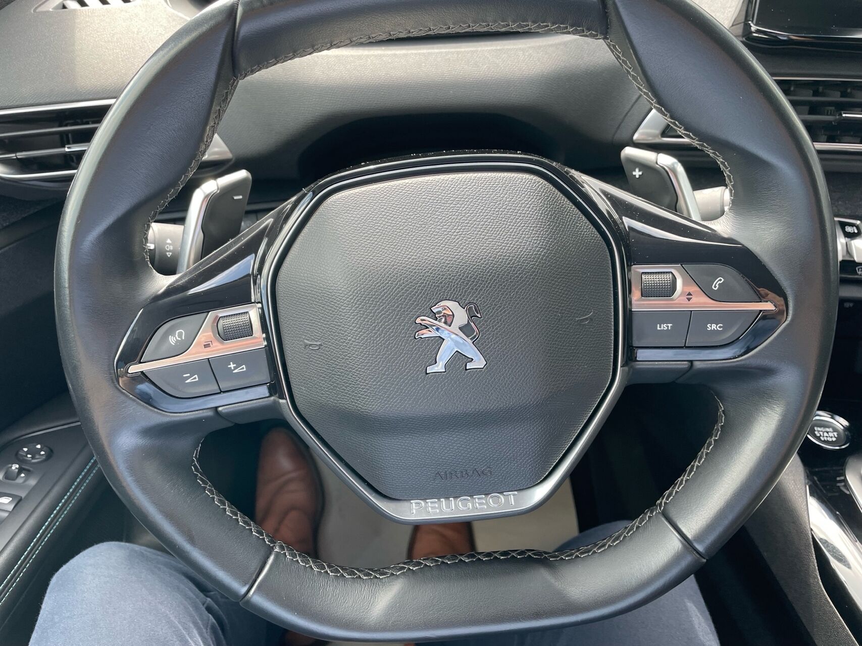 Billede af Peugeot 3008 1,6 PureTech  Plugin-hybrid Selection Sport EAT8 225HK 5d 8g Aut.