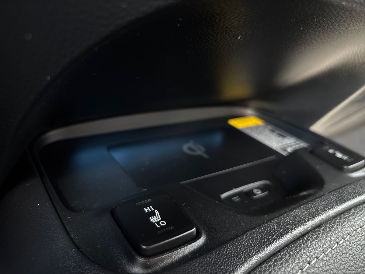 Billede af Toyota Corolla Touring Sports 1,8 Hybrid H3 Premium E-CVT 122HK Stc Trinl. Gear