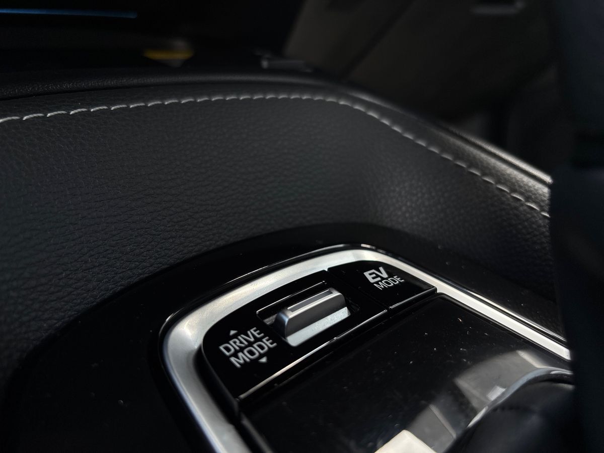 Billede af Toyota Corolla Touring Sports 1,8 Hybrid H3 Premium E-CVT 122HK Stc Trinl. Gear