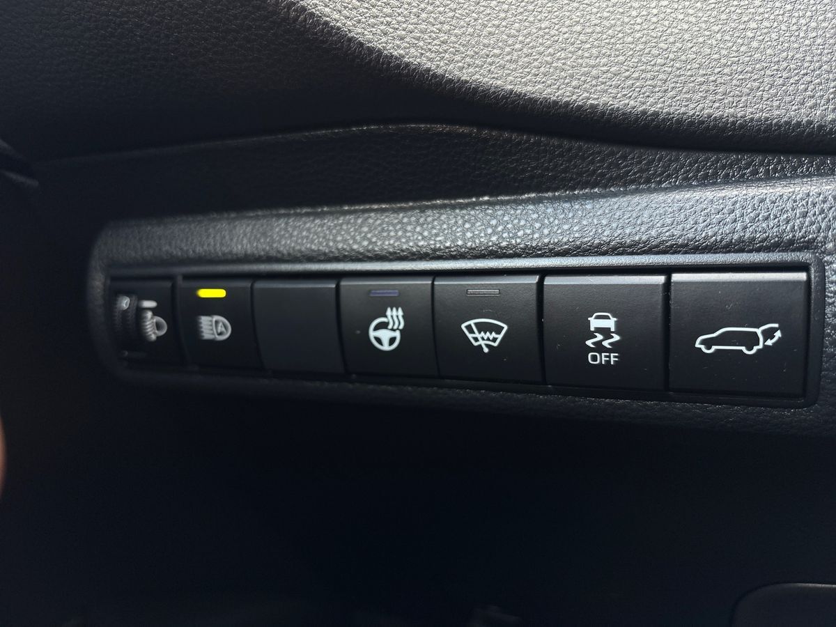 Billede af Toyota Corolla Touring Sports 1,8 Hybrid H3 Premium E-CVT 122HK Stc Trinl. Gear