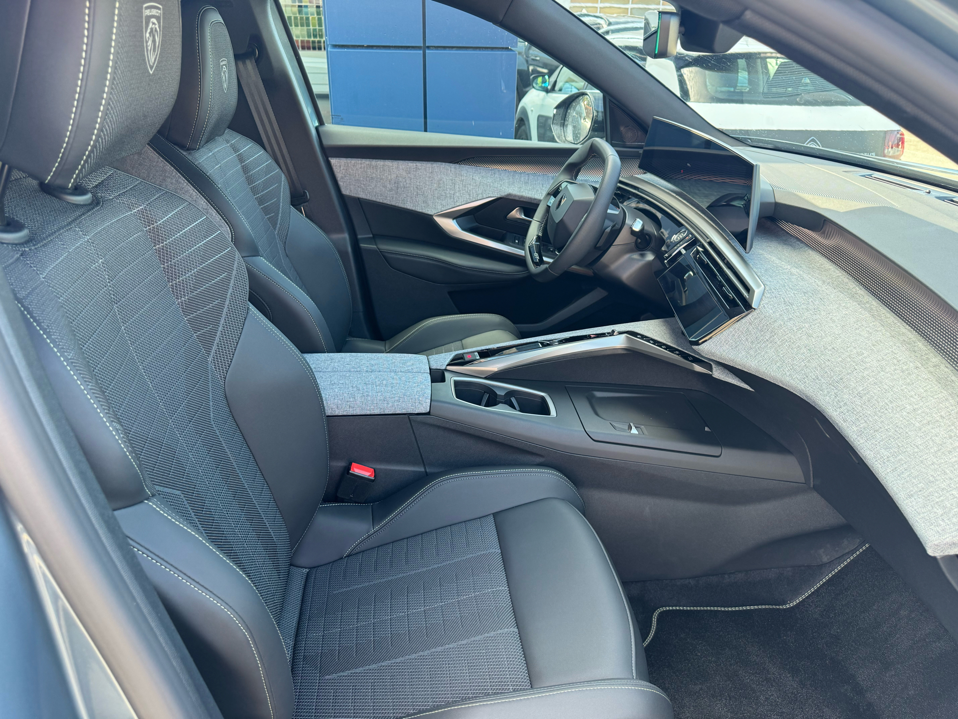 Billede af Peugeot e-5008 EL GT 210HK 5d Aut.