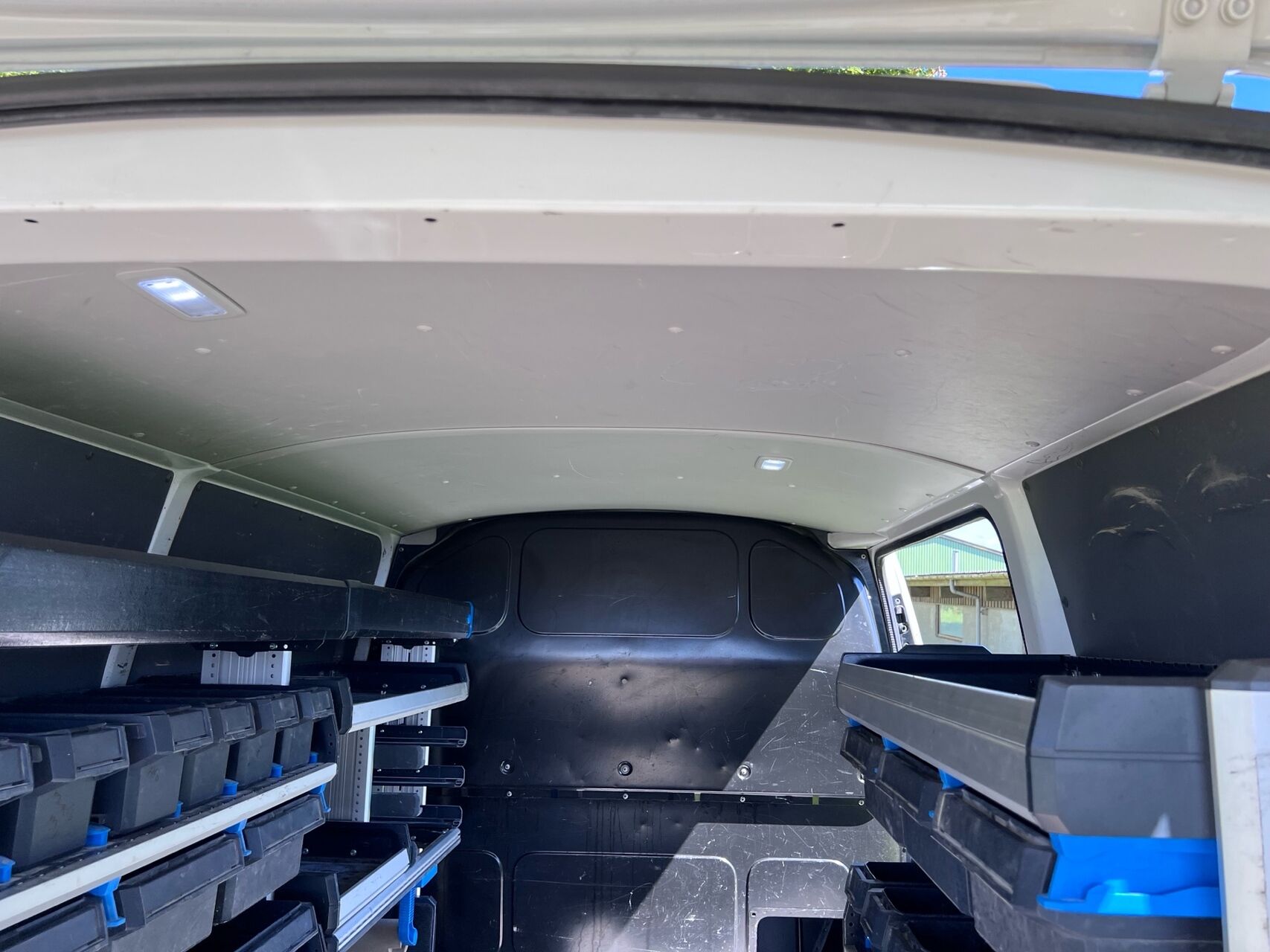 Billede af VW Transporter Kort 2,0 TDI BMT DSG 150HK Van 7g Aut.