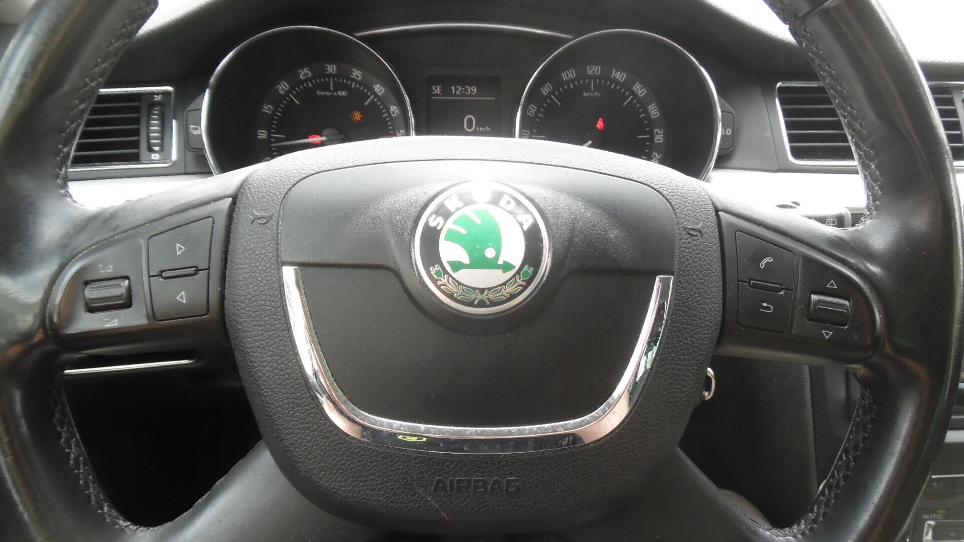 Billede af Skoda Superb Combi 1,6 TDI Common Rail DPF Greenline Elegance 105HK Stc