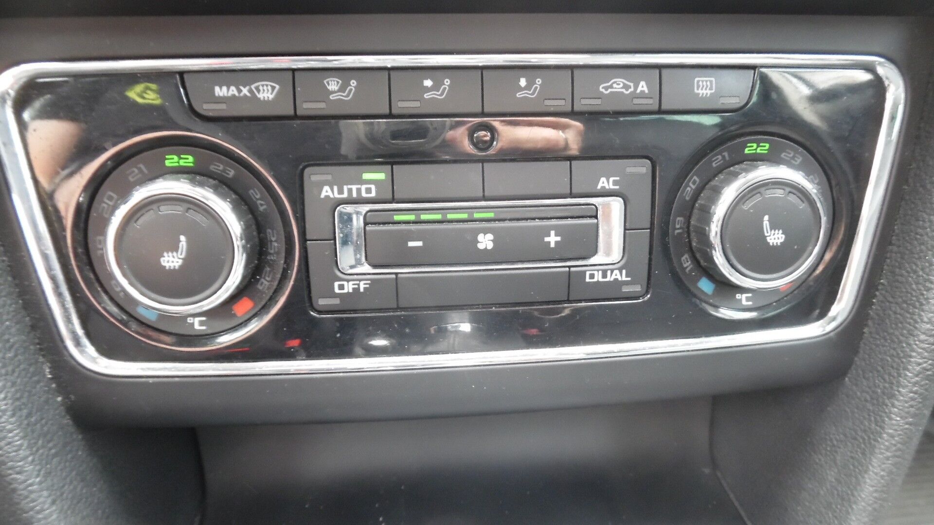 Billede af Skoda Superb Combi 1,6 TDI Common Rail DPF Greenline Elegance 105HK Stc