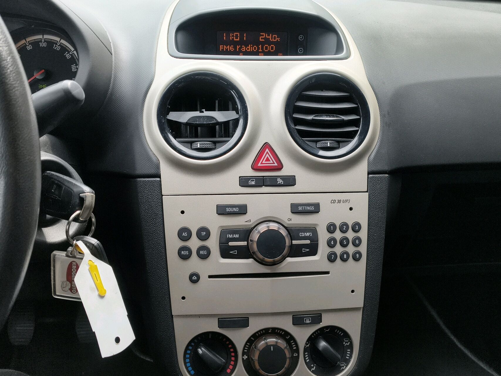 Billede af Opel Corsa 1,0 Twinport Essentia 60HK 5d