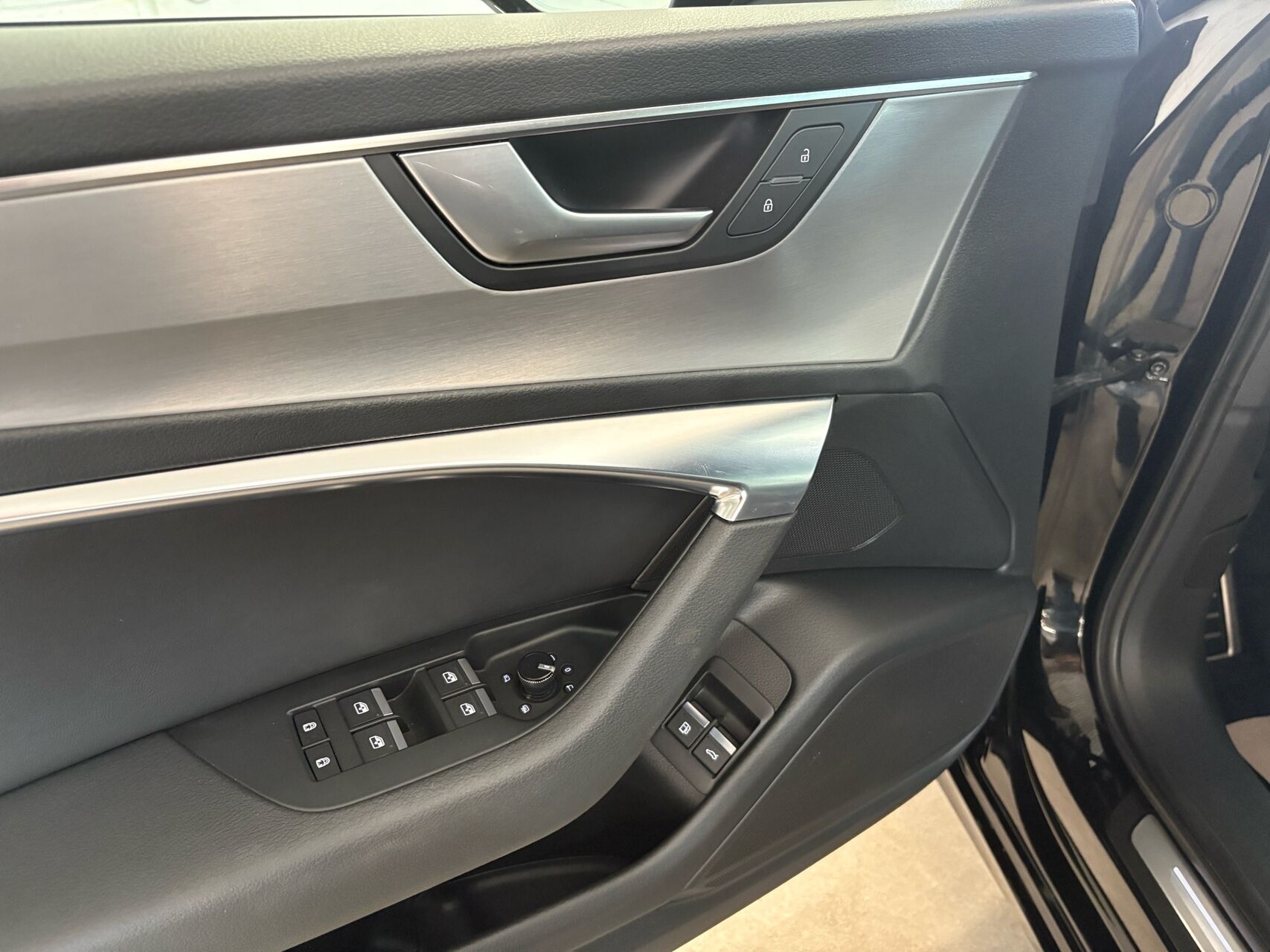 Billede af Audi A6 Avant 2,0 55 TFSI e  Plugin-hybrid Sport Prestige Quattro S Tron 367HK Stc 7g Aut.