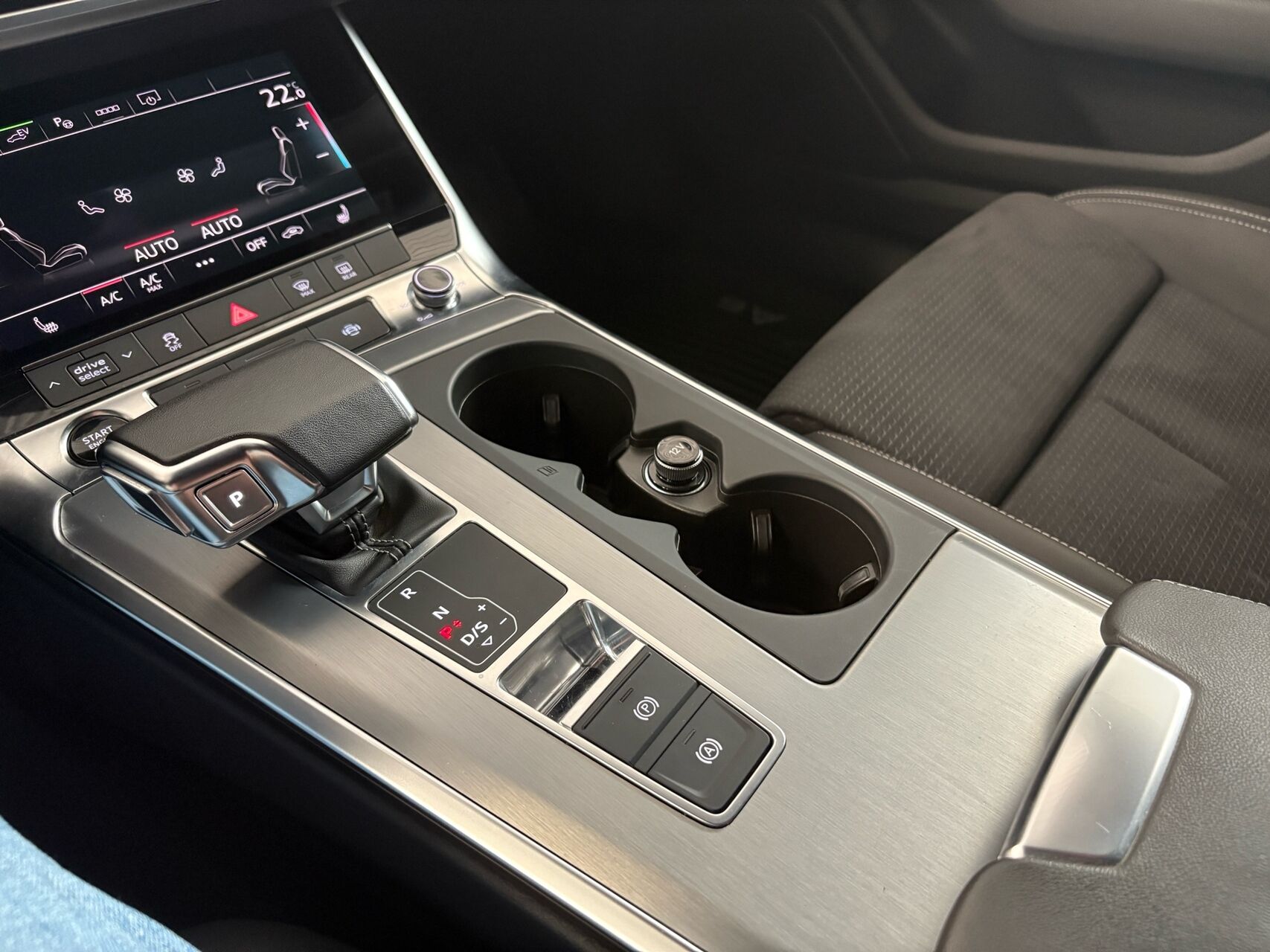 Billede af Audi A6 Avant 2,0 55 TFSI e  Plugin-hybrid Sport Prestige Quattro S Tron 367HK Stc 7g Aut.