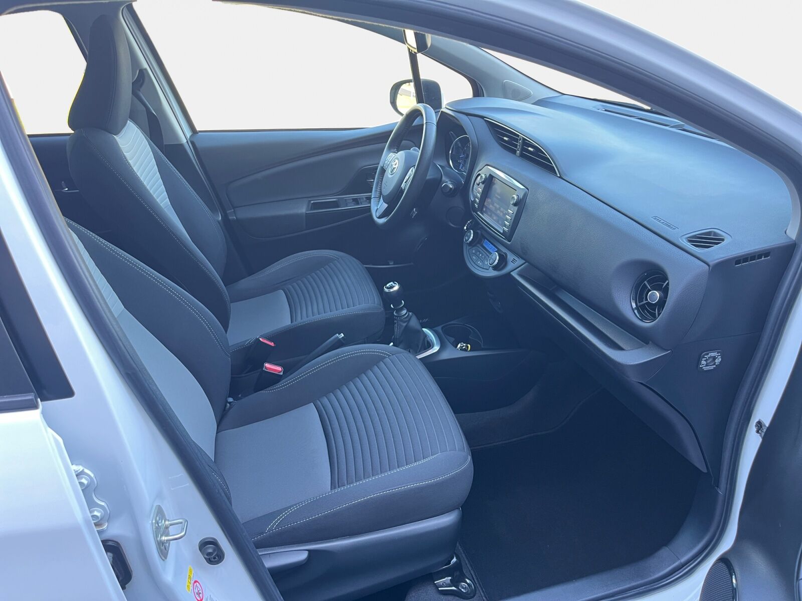 Billede af Toyota Yaris 1,5 VVT-I T3 Smartpakke 111HK 5d 6g