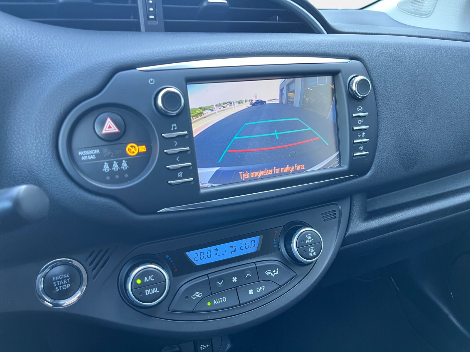 Billede af Toyota Yaris 1,5 VVT-I T3 Smartpakke 111HK 5d 6g