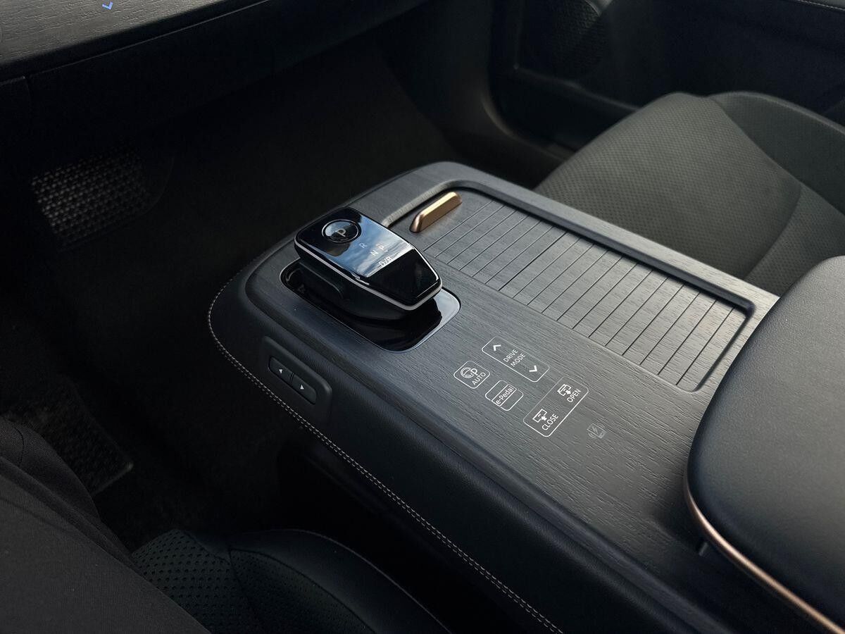 Billede af Nissan Ariya EL Evolve e-4orce 301HK 5d Aut.