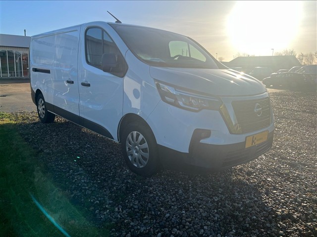 Billede af Nissan Primastar L2H1 2,0 DCi N-Connecta 170HK Van 6g Aut.