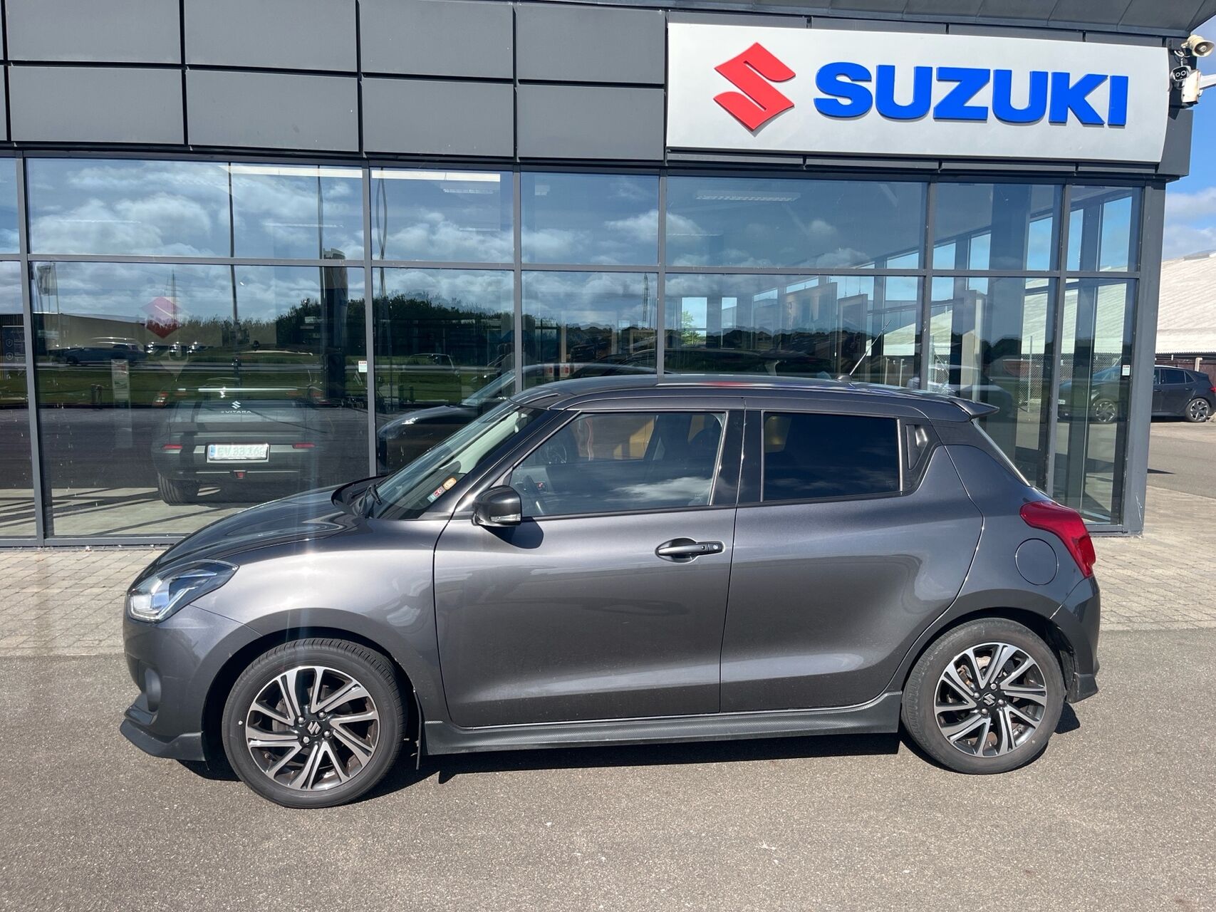 Billede af Suzuki Swift 1,2 Dualjet  Mild hybrid Exclusive AEB 83HK 5d