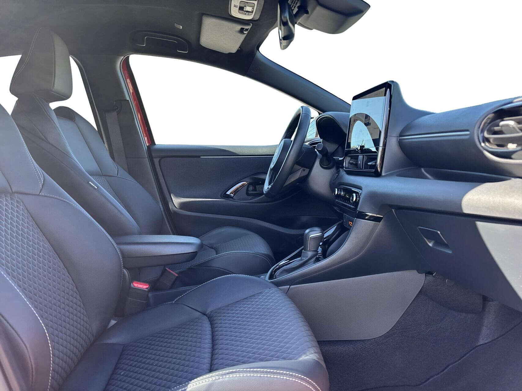 Billede af Toyota Yaris 1,5 Hybrid Executive Technology Plus 130HK 5d Trinl. Gear
