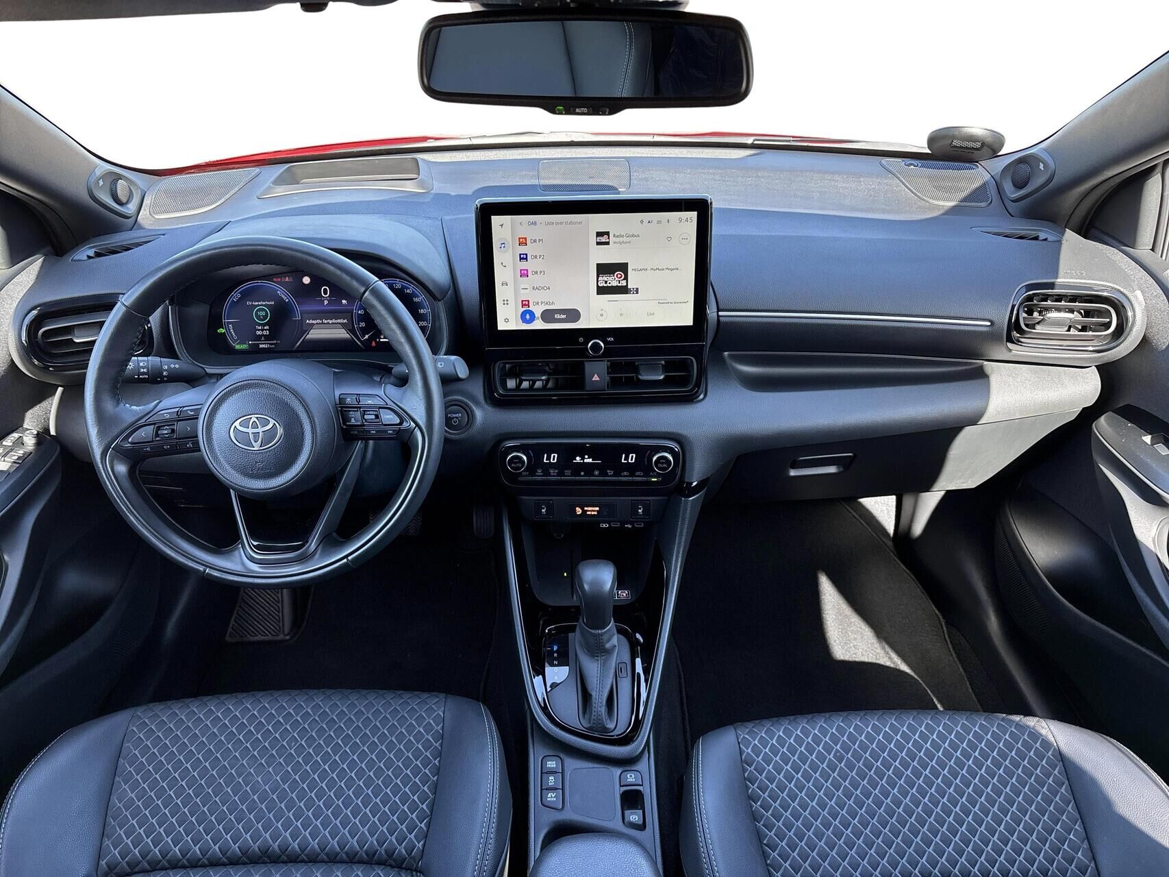 Billede af Toyota Yaris 1,5 Hybrid Executive Technology Plus 130HK 5d Trinl. Gear