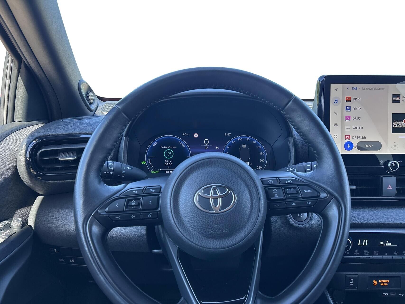 Billede af Toyota Yaris 1,5 Hybrid Executive Technology Plus 130HK 5d Trinl. Gear