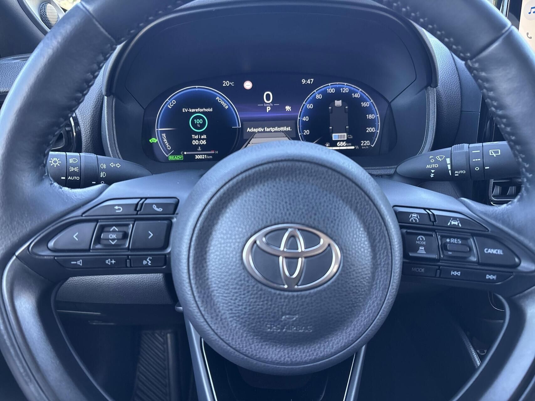 Billede af Toyota Yaris 1,5 Hybrid Executive Technology Plus 130HK 5d Trinl. Gear