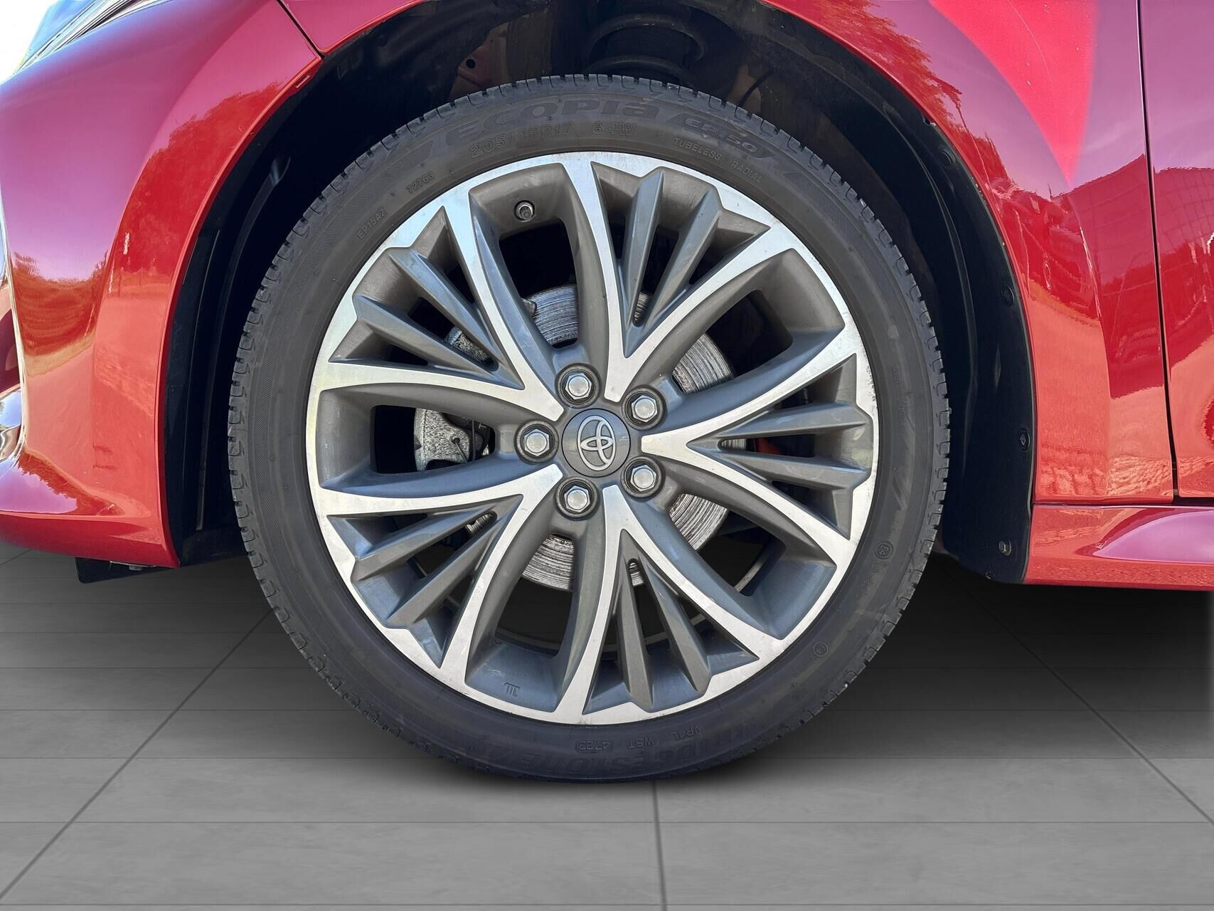 Billede af Toyota Yaris 1,5 Hybrid Executive Technology Plus 130HK 5d Trinl. Gear