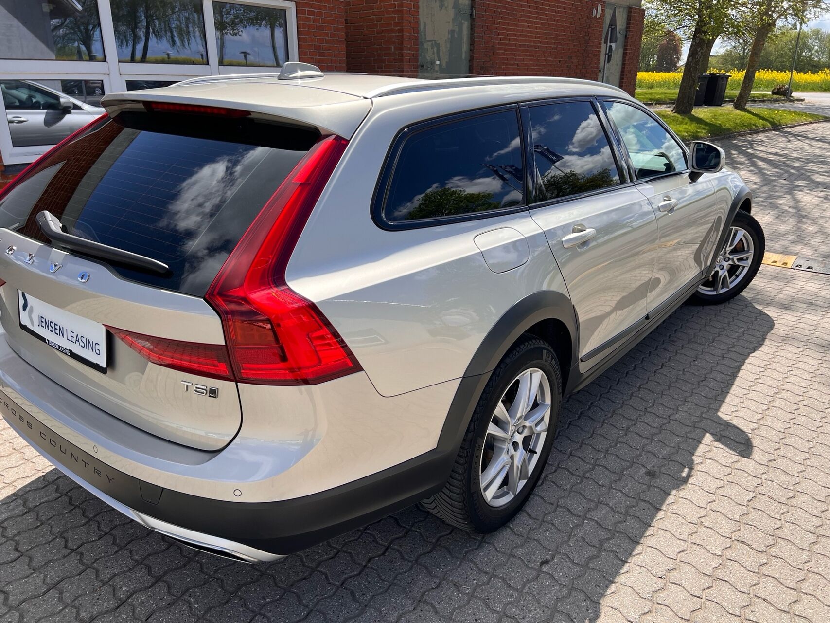 Billede af Volvo V90 Cross Country 2,0 T5 AWD 250HK Stc 8g Aut.