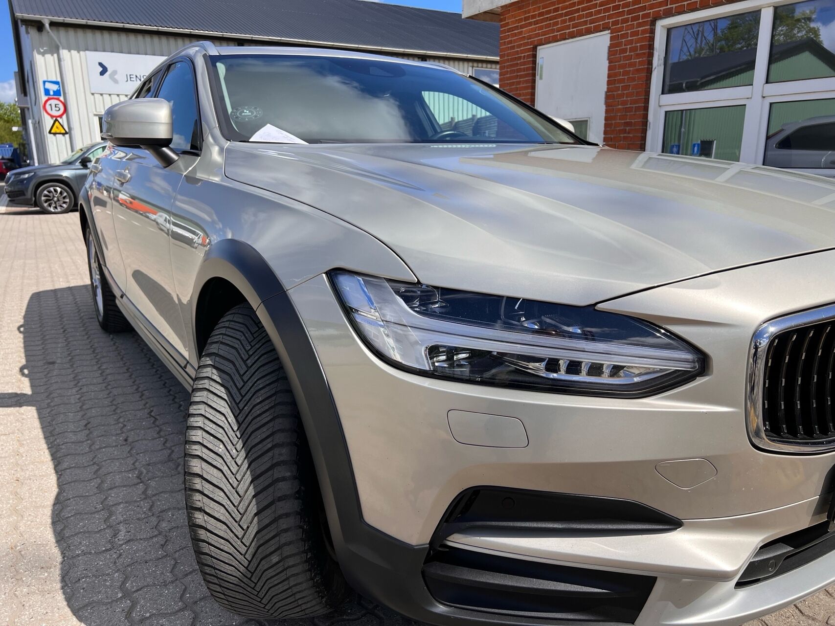 Billede af Volvo V90 Cross Country 2,0 T5 AWD 250HK Stc 8g Aut.