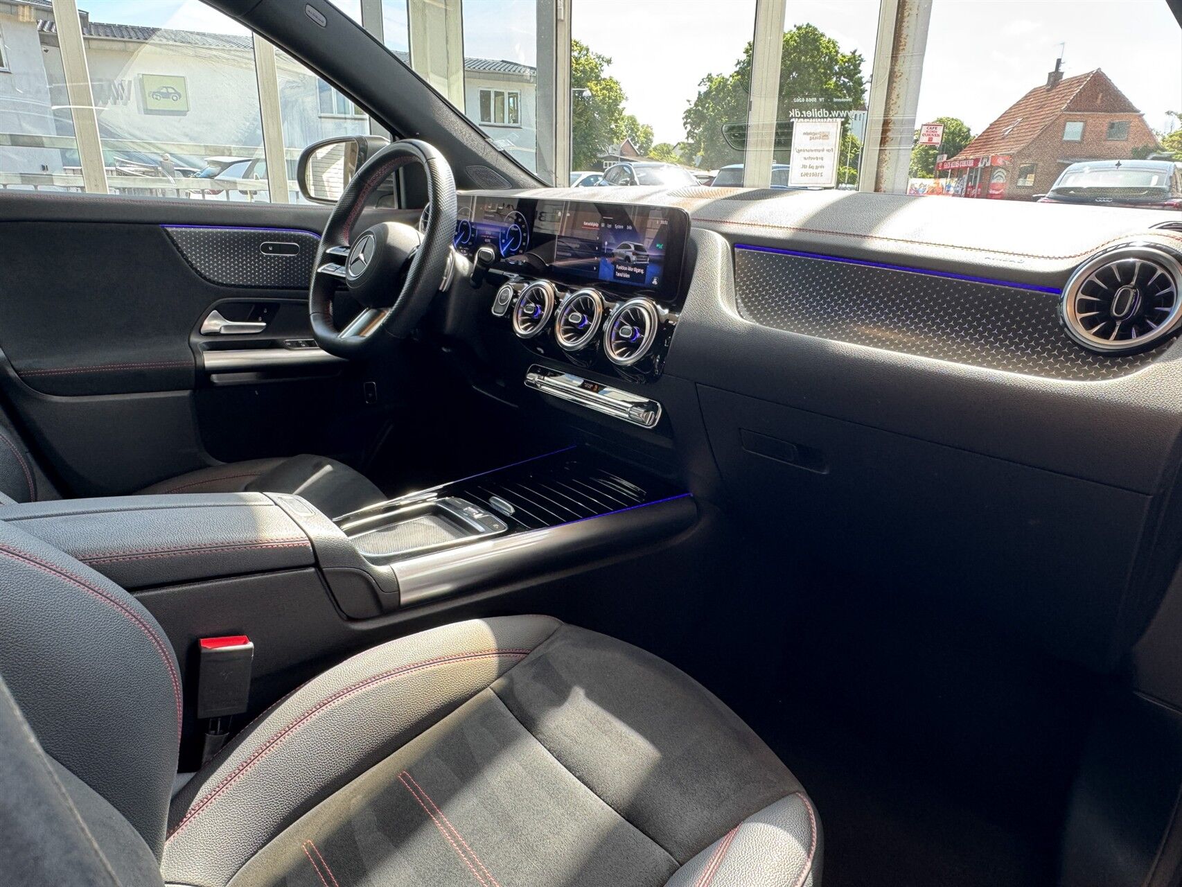Billede af Mercedes-Benz EQA 250+ EL AMG Edition 190HK 5d Aut.