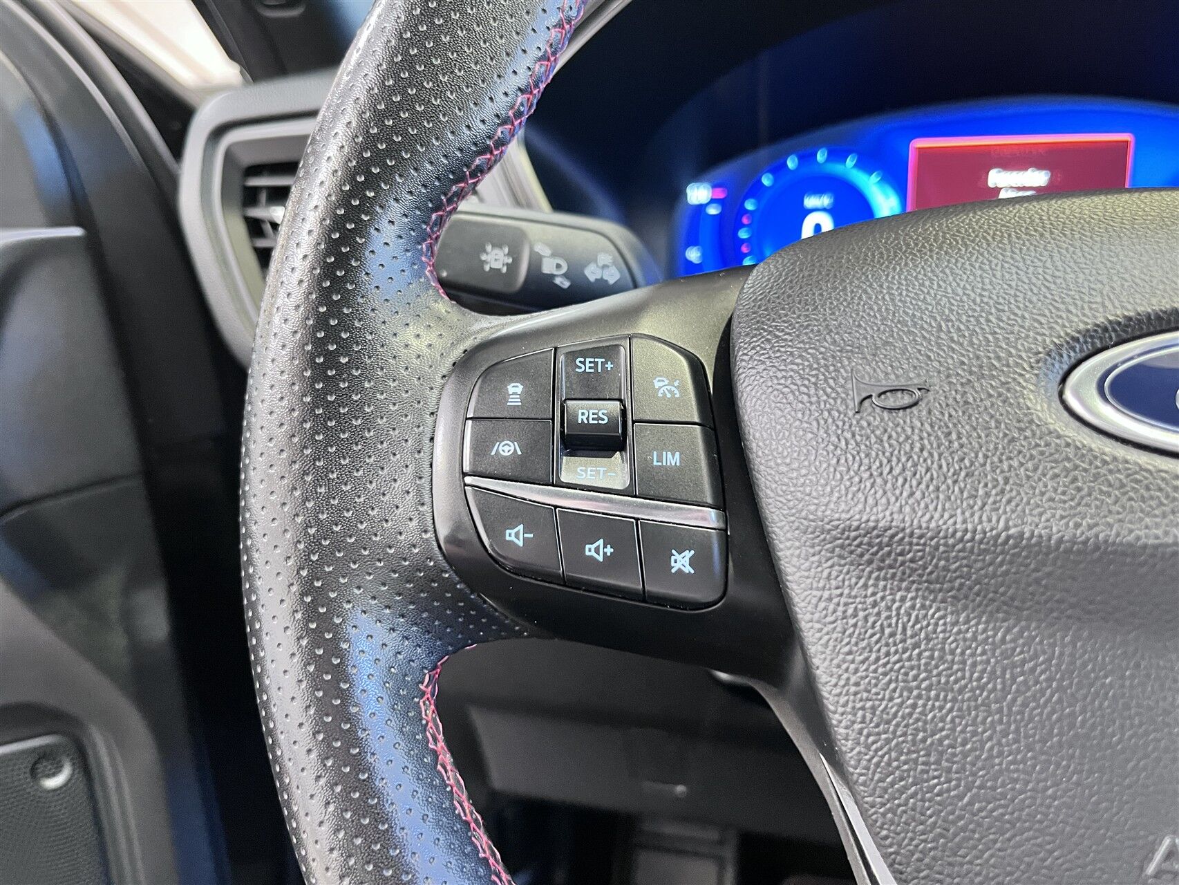 Billede af Ford Kuga 2,5 Plugin-hybrid ST-Line CVT 225HK 5d Trinl. Gear
