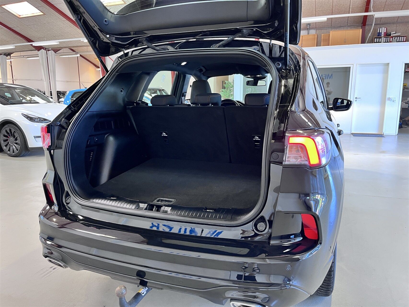 Billede af Ford Kuga 2,5 Plugin-hybrid ST-Line CVT 225HK 5d Trinl. Gear
