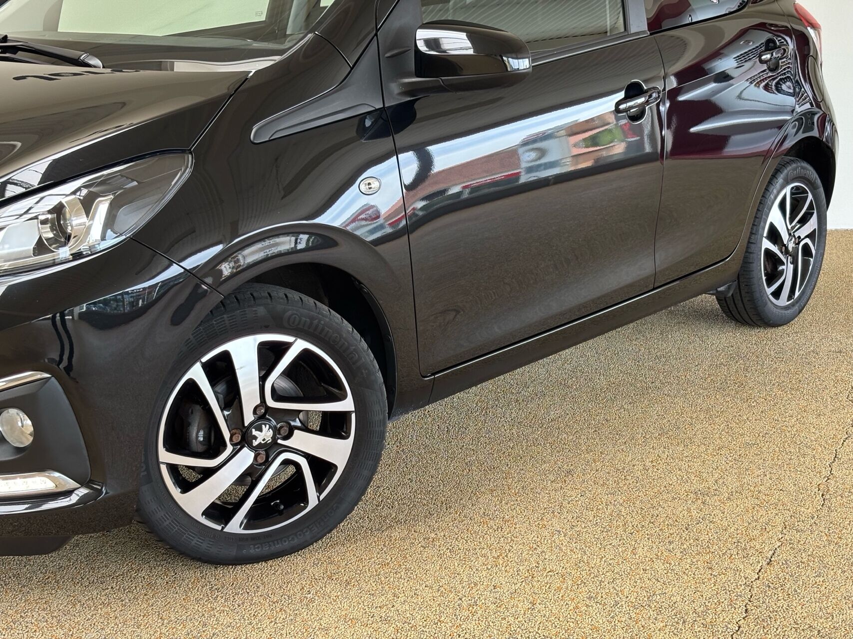 Billede af Peugeot 108 1,0 e-Vti Intense 69HK 5d