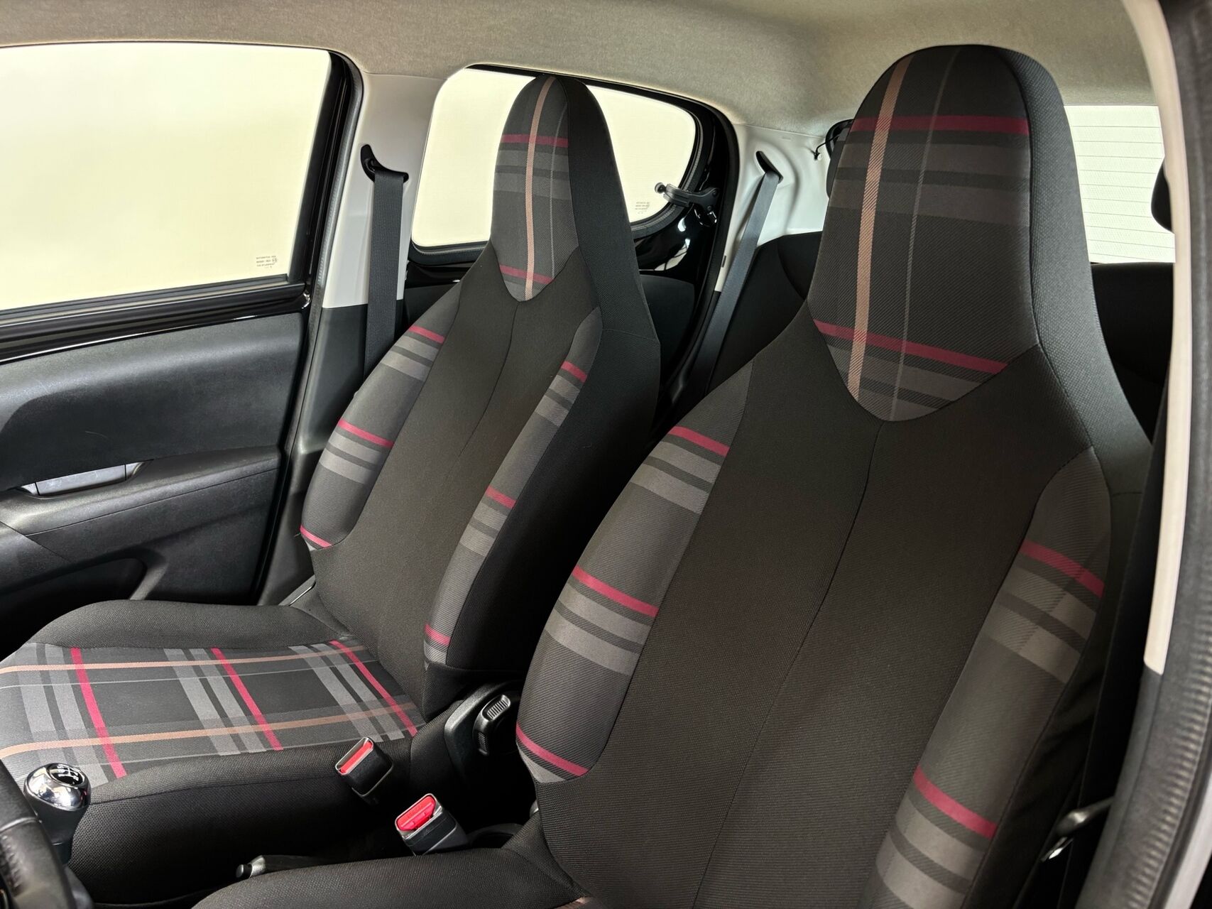 Billede af Peugeot 108 1,0 e-Vti Intense 69HK 5d