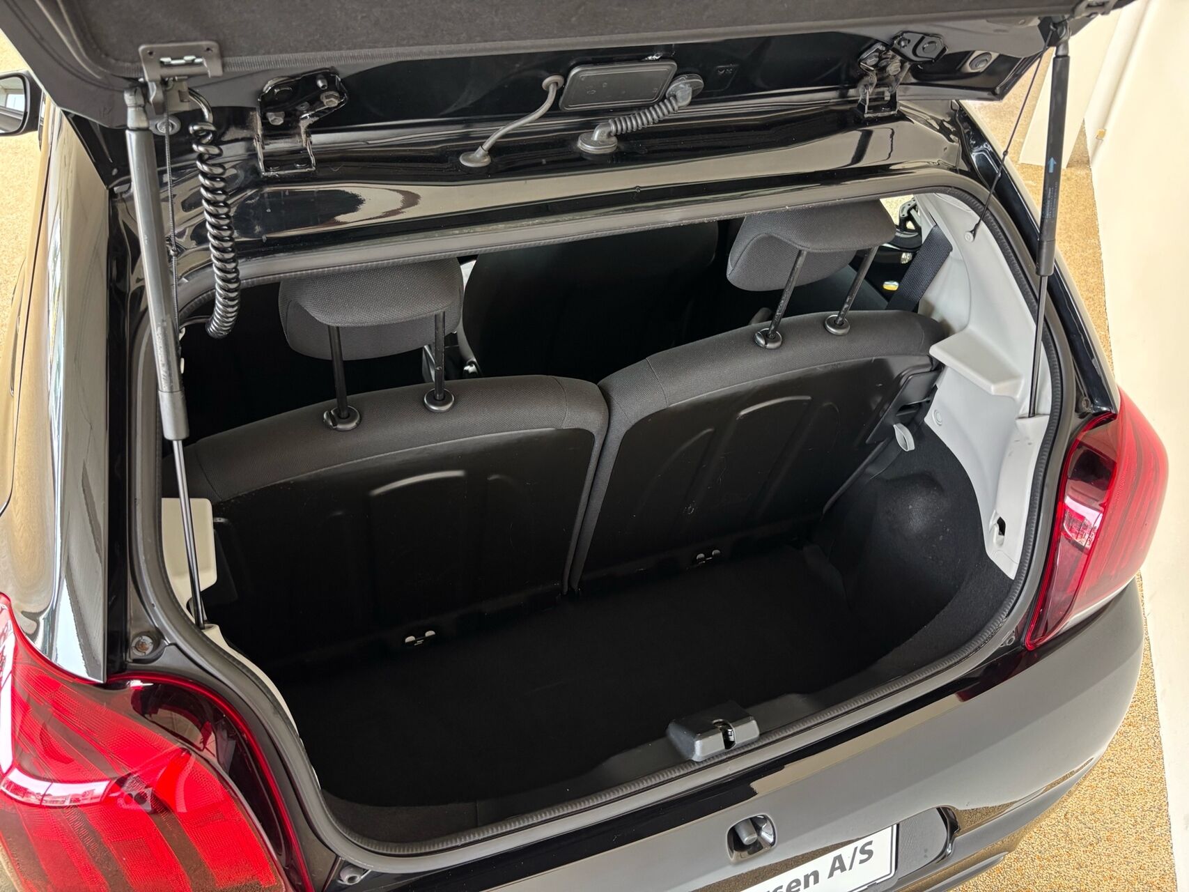 Billede af Peugeot 108 1,0 e-Vti Intense 69HK 5d