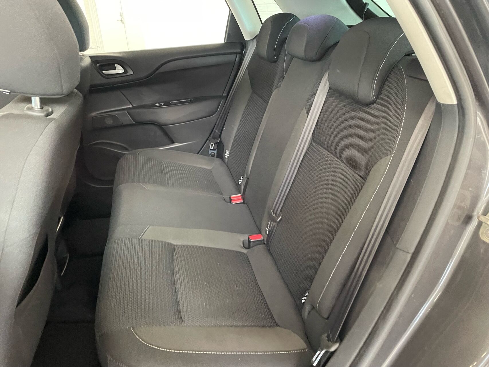 Billede af Citroën C4 1,6 Blue HDi Feel Complet start/stop 100HK 5d